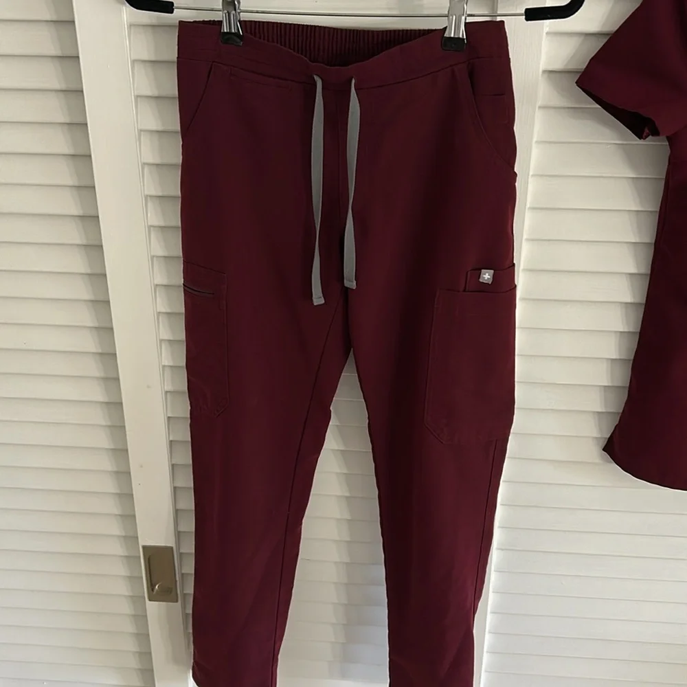 Figs Women's Scrub Set in Burgundy - Picture 5 of 7